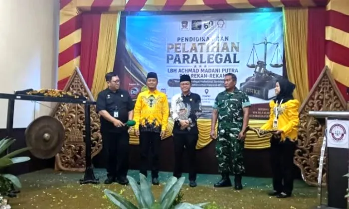 Saroju' Mabarata Posbakum, Staf Ahli Bupati Ngalem Kompagga Kemenkum, LBH tor Pamarenta Disa