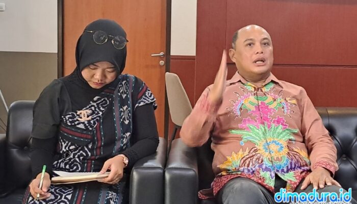 Warek I UNIBA Madura, Budi Suswanto, Saat Diwawancara di Ruang Rektorat, Jumat 10 Januari 2025