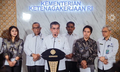 Menaker Yassierli Imbau Perusahaan Terapkan WFH Sepekan Sekali untuk Hemat Energi