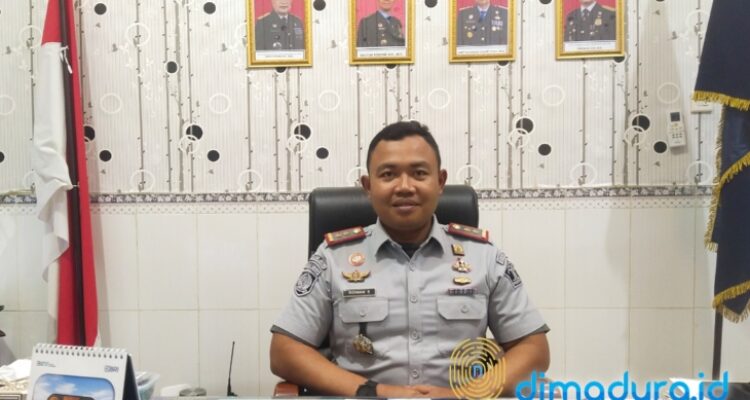 Karutan Sumenep, M Ridwan, saat ditemui di ruang kerjanya beberapa waktu lalu (Foto: Mazdon/Arsip Dimadura)