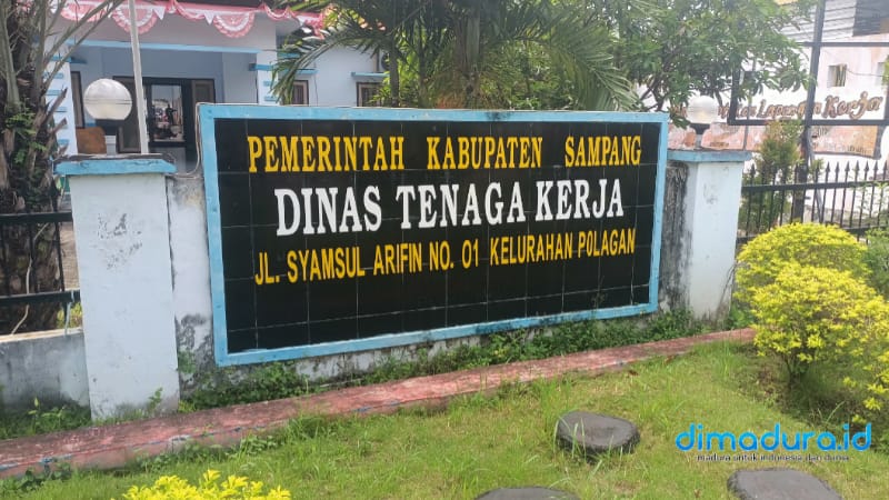 Kantor Dinas Tenaga Kerja (Disnaker) Kabupaten Sampang (Foto: Zainullah for dimadura.id)