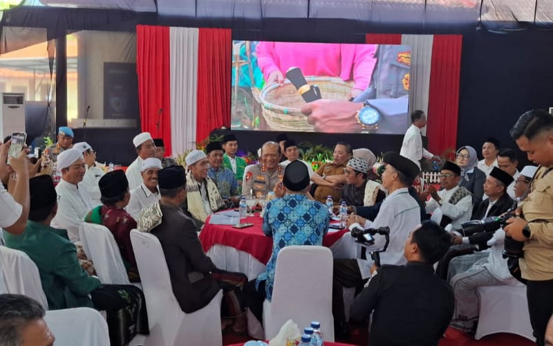 Kapolda Jatim bersilaturahmi dengan Forkopimda, tokoh agama dan tokoh masyarakat Sampang (Dok. dimadura.id)