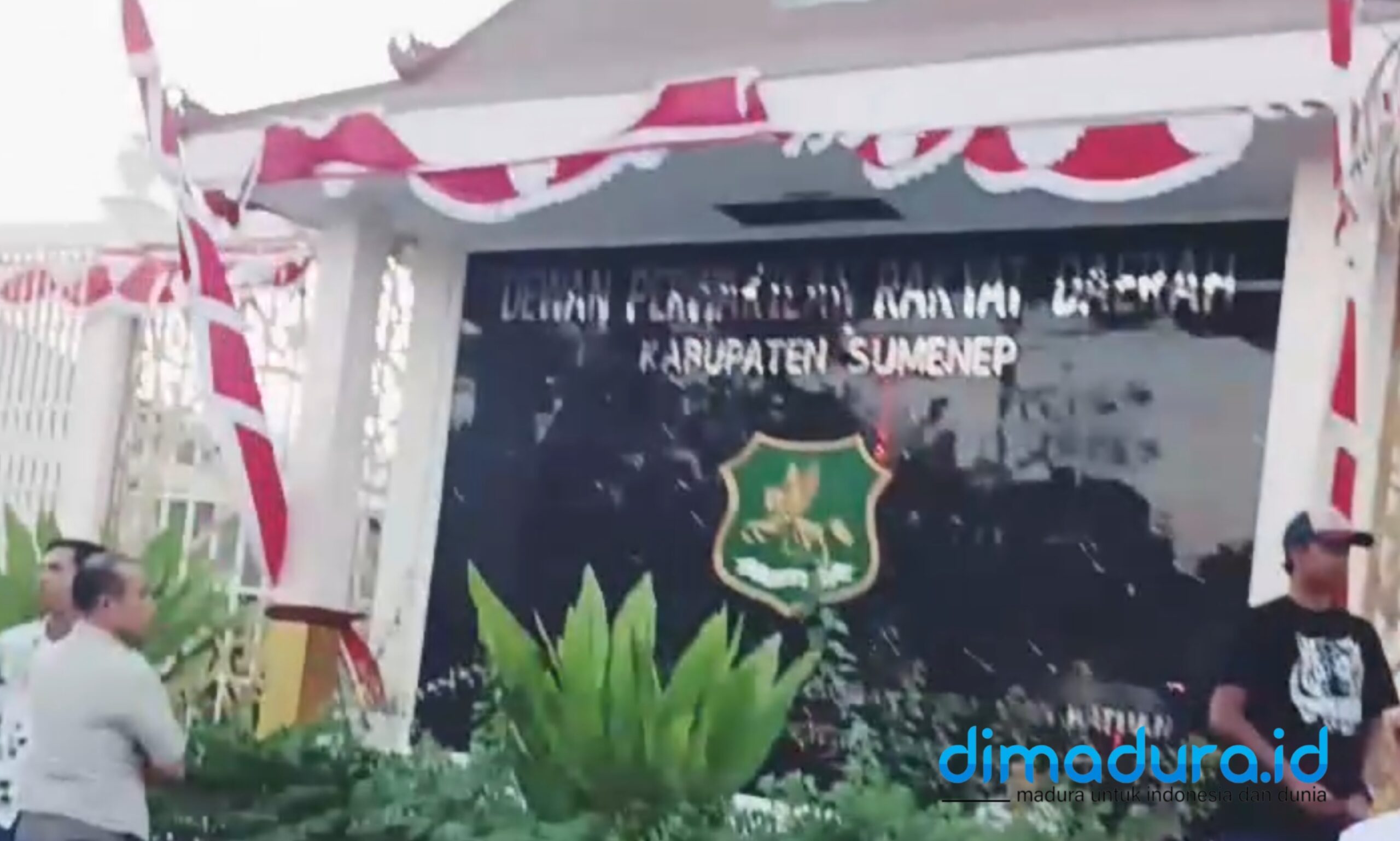 Foto: KantorDewan Perwakilan Rakyat Daerah (DPRD) Kabupaten Sumenep, Jawa Timur, (Foto: Ari/Doc. Dimadura).