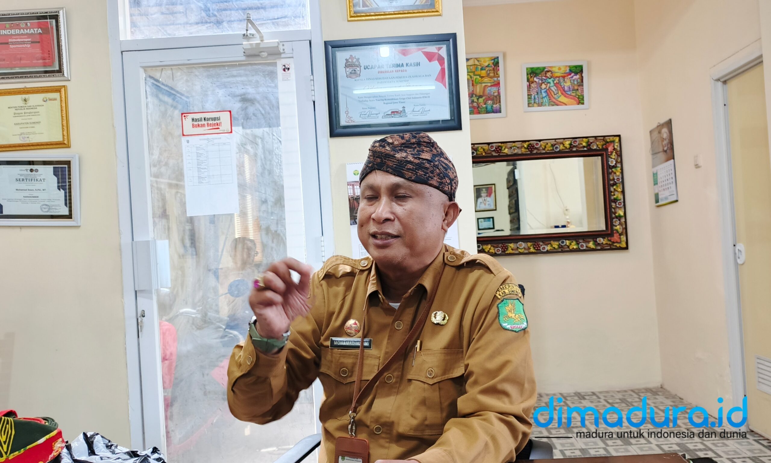 Kepala Dinas Kebudayaan, Pemuda, Olahraga, dan Pariwisata (Disbudporapar) Sumenep, Mohammad Iksan, (Foto: Ari/Doc. Dimadura).