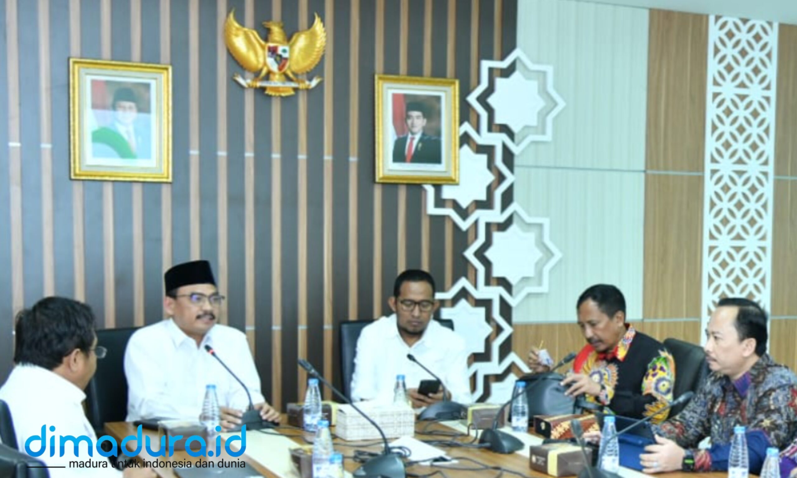 Pemerintah Kabupaten Sumenep saat memperkenalkan konsep Halal Hub kepada Badan Penyelenggara Jaminan Produk Halal (BPJPH) Republik Indonesia. (Foto: Istimewa/Doc. Dimadura).