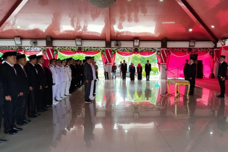 Bupati Sampang H Slamet Junaidi Reshuffle 65 Pejabat di Pendopo Trunojoyo (Dok. dimadura.id)