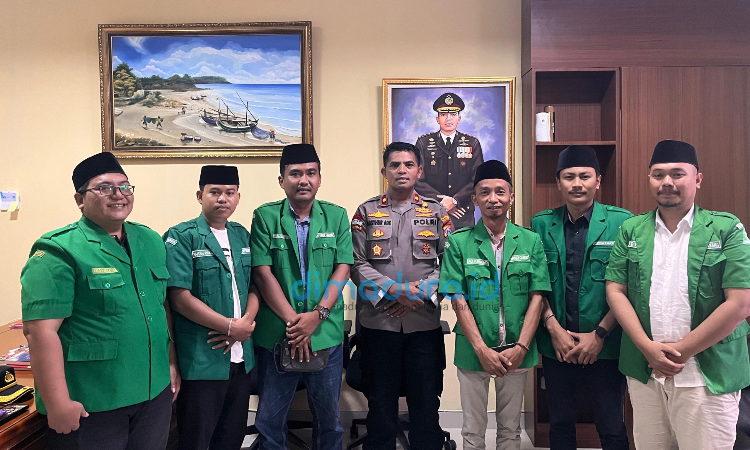 Foto: Polres Sumenep, Jawa Timur, bersama Lembaga Bantuan Hukum (LBH) Pimpinan Cabang Gerakan Pemuda (GP) Sumenep. (Istimewa/Doc. Dimadura).
