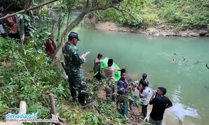 Mayat Pria Membusuk Ditemukan Mengambang di Sungai Galis Bangkalan