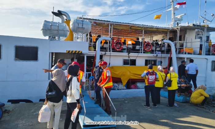 H-8 Lebaran 2026, Ratusan Warga Kepulauan Mulai Diberangkatkan dari Pelabuhan Kalianget
