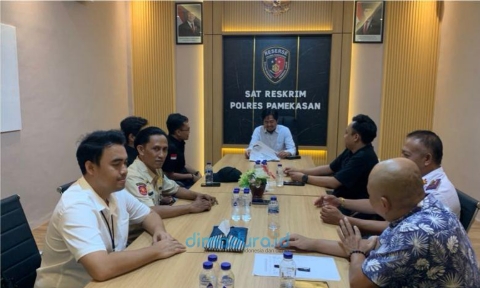 Foto: Sosialisasi Dan Diskusi Kuhp Dan Kuhap. (Istimewa/Doc. Dimadura).