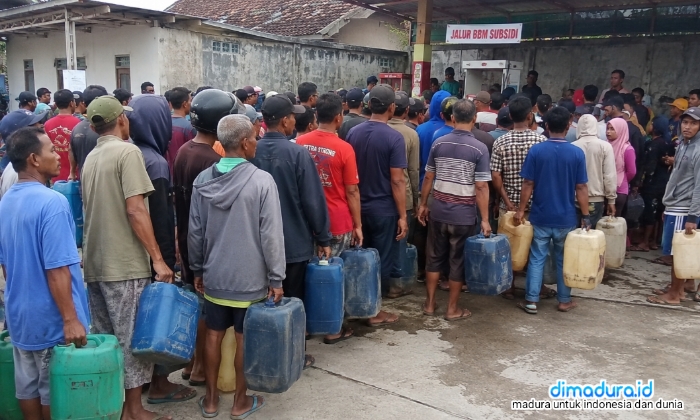 Sebulan Lebih Krisis Bbm Hantam Kepulauan Sumenep